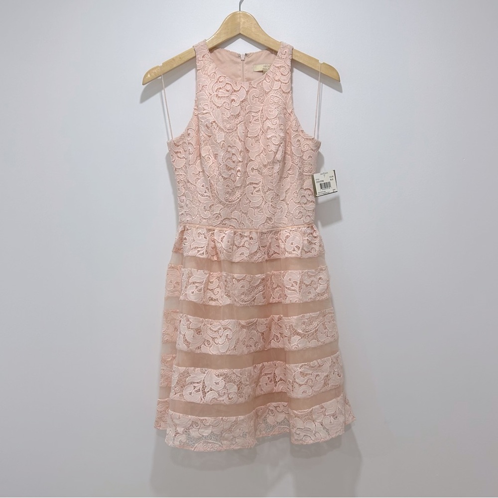 Sweet and flattering dress size 0